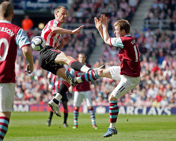 被巴塞罗那 被巴塞罗那